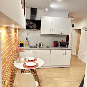 https://apt-family-dreams-old-town.krakowhotelspoland.com